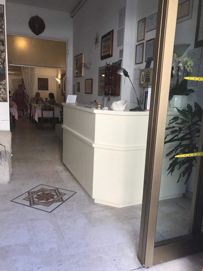 Hotel Bali В'яреджо Екстер'єр фото